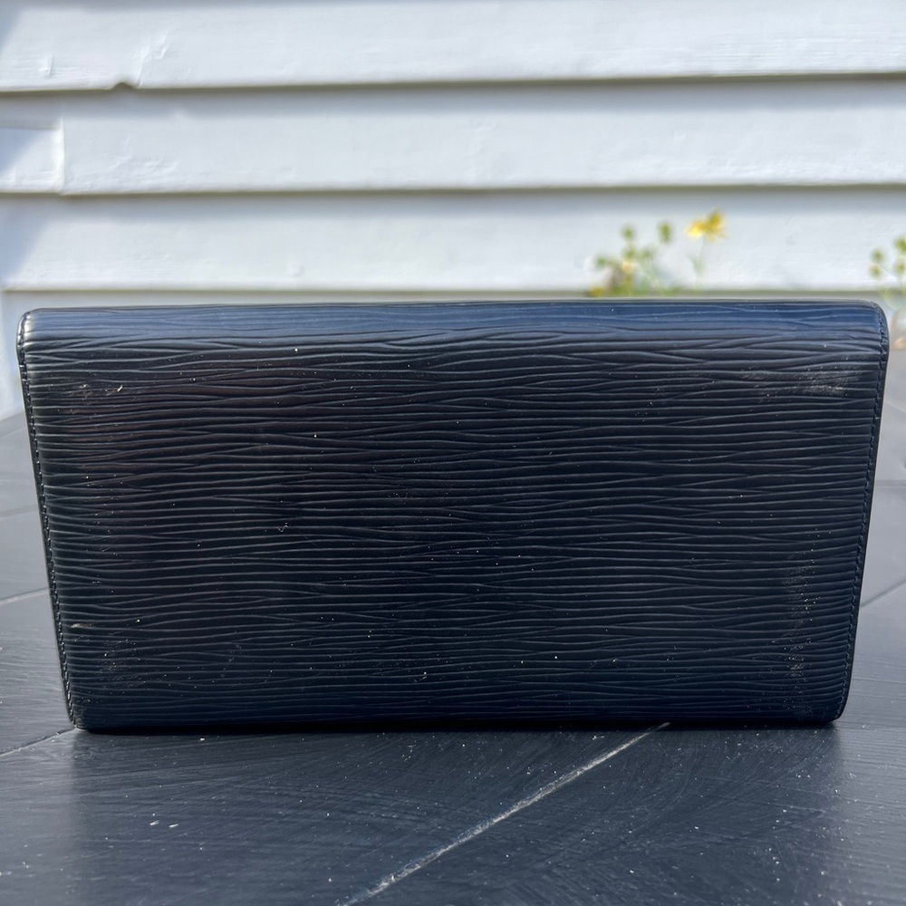 Louis Vuitton Epi Sarah Wallet - Picture 3 of 11